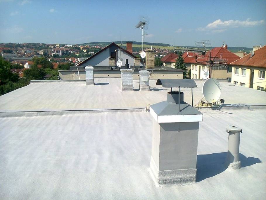 Tepelná izolace a hydroizolace ploché střechy Uherský Brod